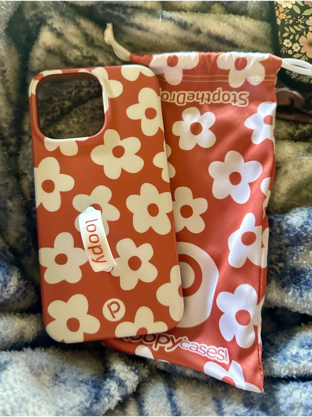 iphone 14 Pro Max Loopy Case